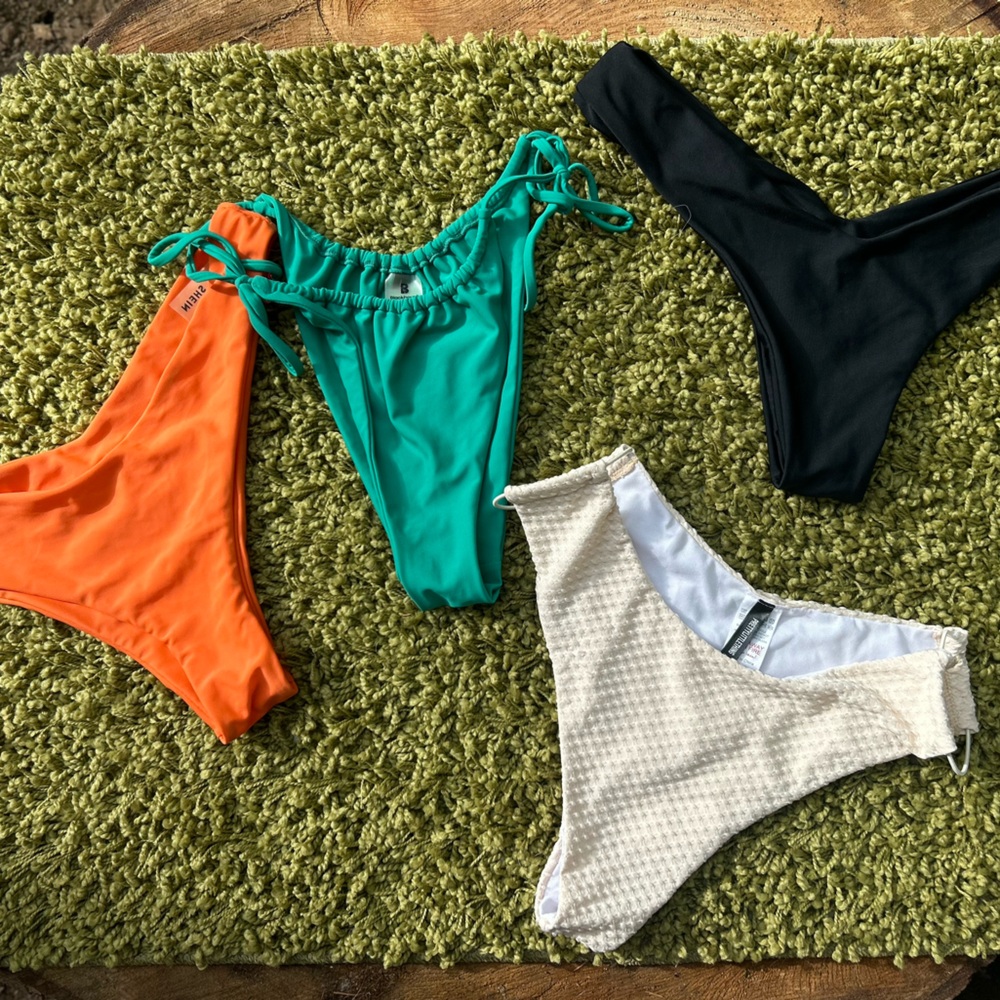 Size Large Bikini Bottoms Bundle (L)
